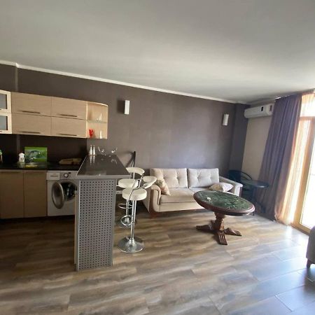 Orbi Plaza Apartment Батуми Экстерьер фото